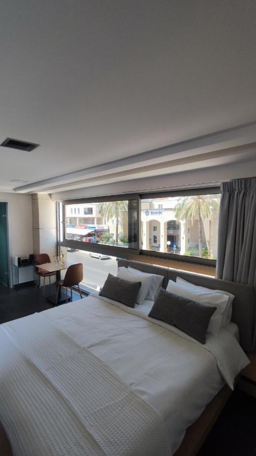 Agia Marina Summertime Signature Suites מראה חיצוני תמונה