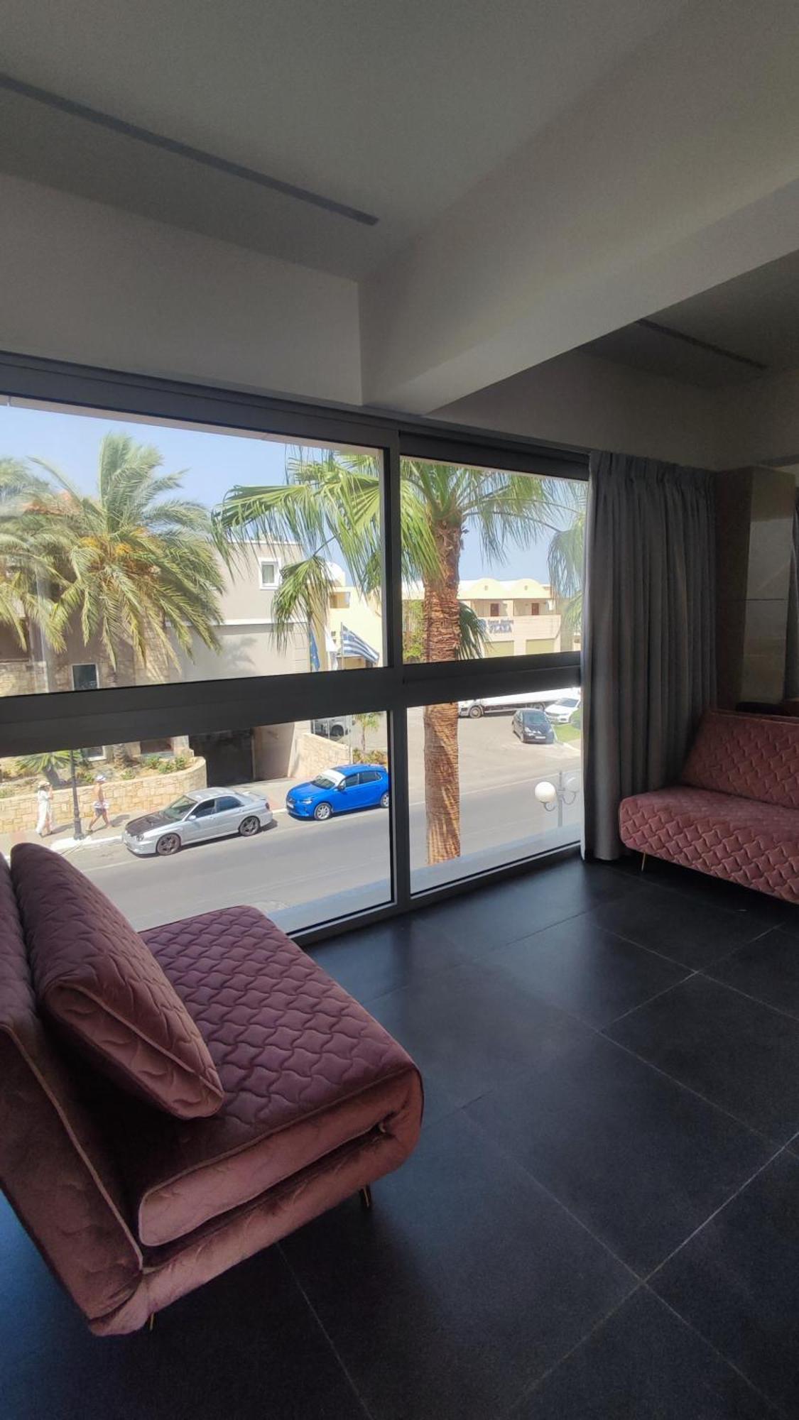 Agia Marina Summertime Signature Suites מראה חיצוני תמונה